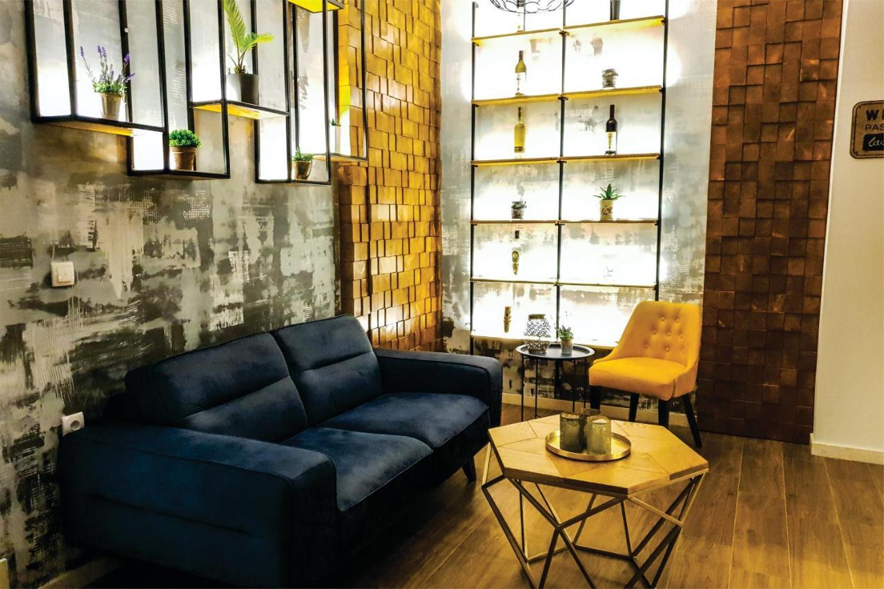 Lacasa Apartments & Restaurant 乌尔齐尼 外观 照片