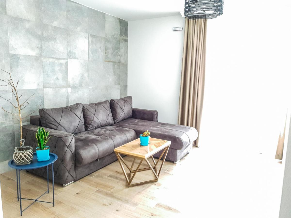 Lacasa Apartments & Restaurant 乌尔齐尼 外观 照片