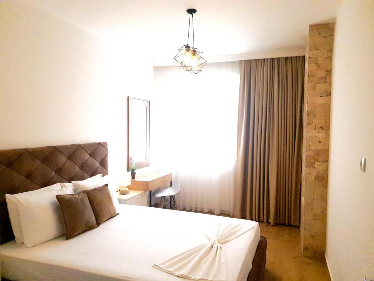 Lacasa Apartments & Restaurant 乌尔齐尼 外观 照片