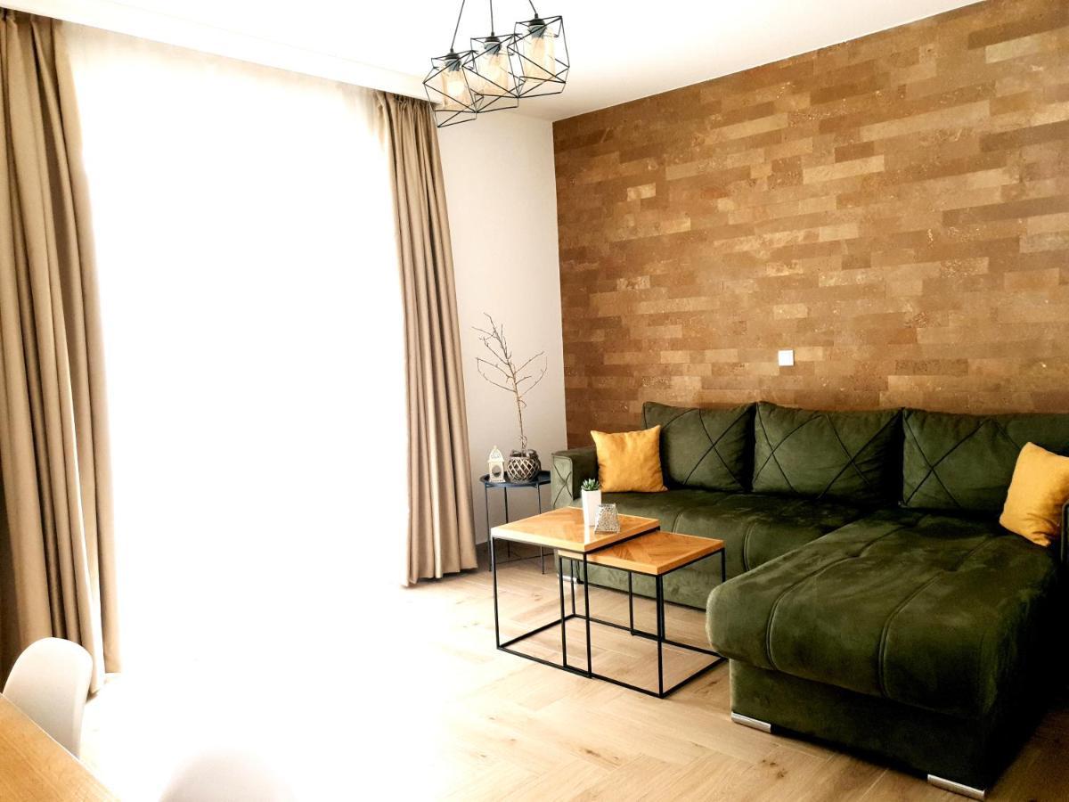 Lacasa Apartments & Restaurant 乌尔齐尼 外观 照片