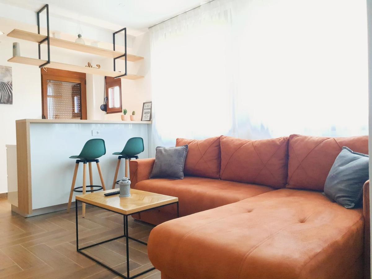 Lacasa Apartments & Restaurant 乌尔齐尼 外观 照片