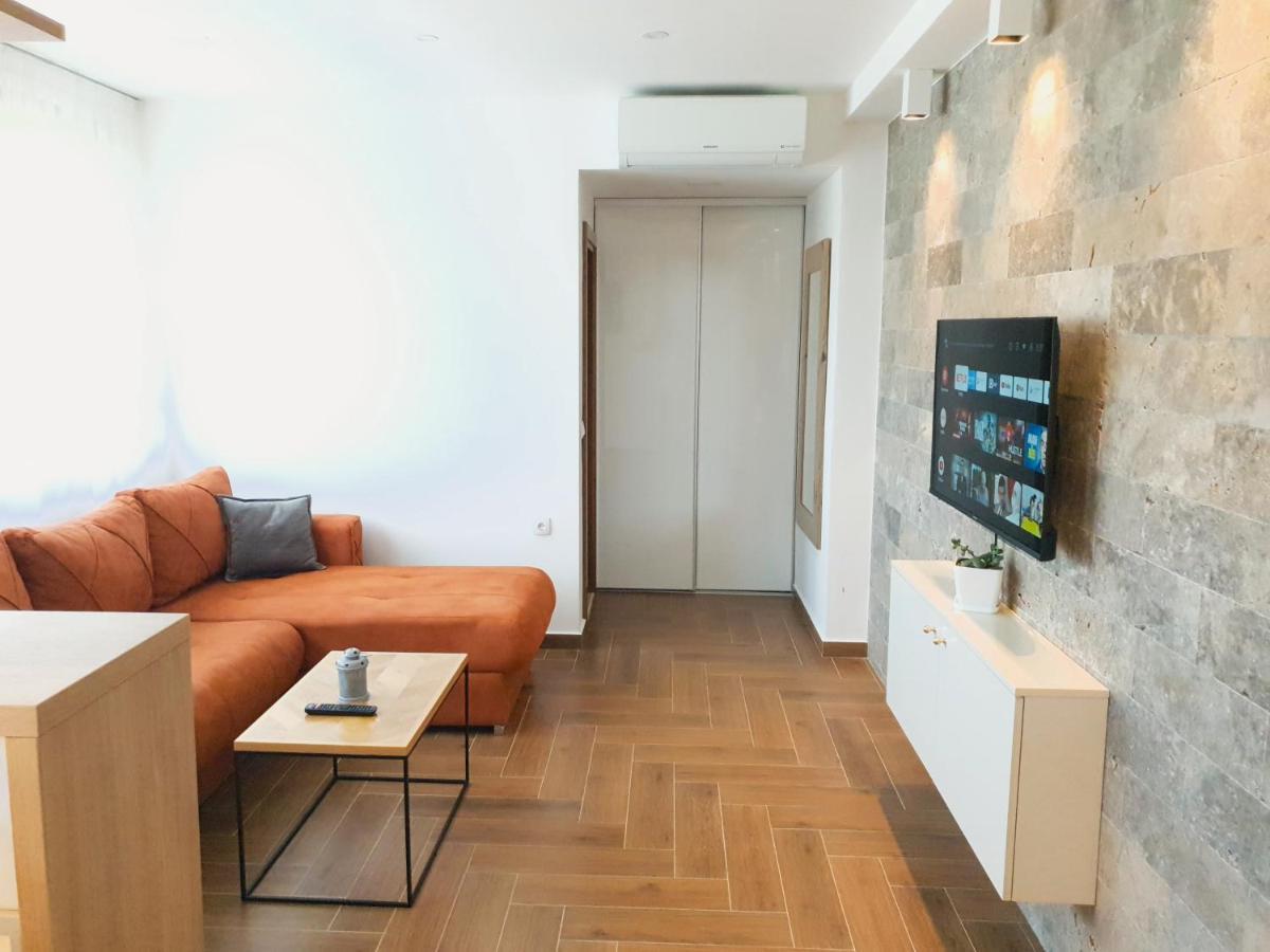Lacasa Apartments & Restaurant 乌尔齐尼 外观 照片