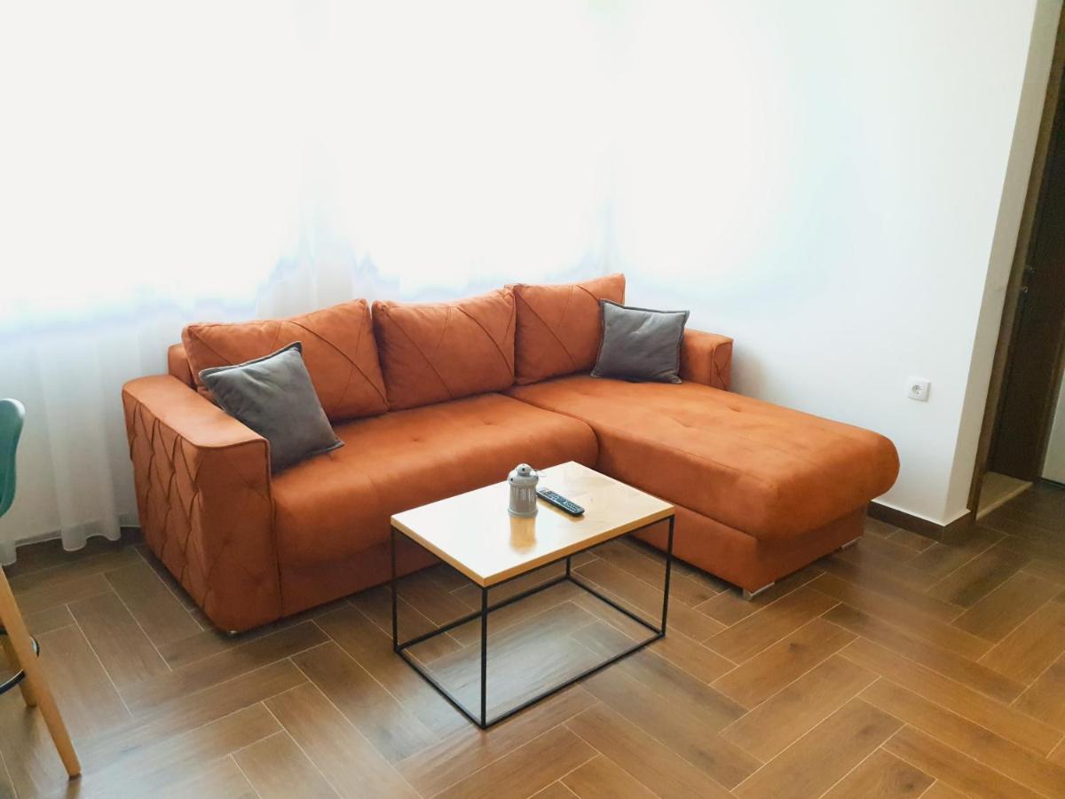 Lacasa Apartments & Restaurant 乌尔齐尼 外观 照片