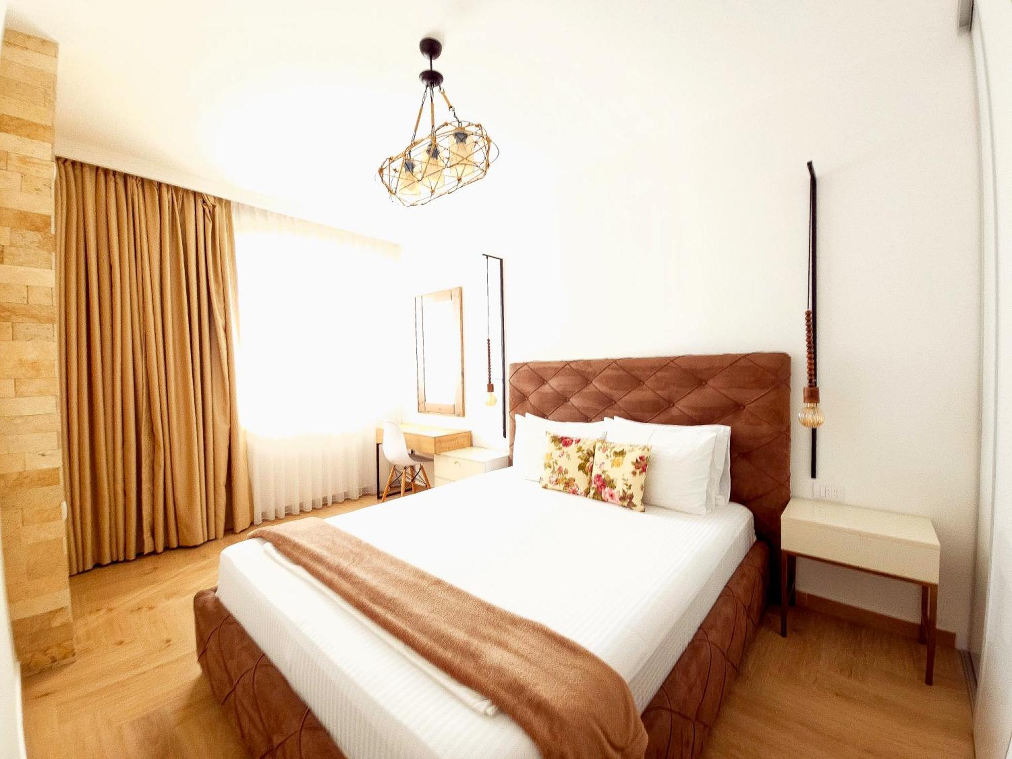 Lacasa Apartments & Restaurant 乌尔齐尼 外观 照片