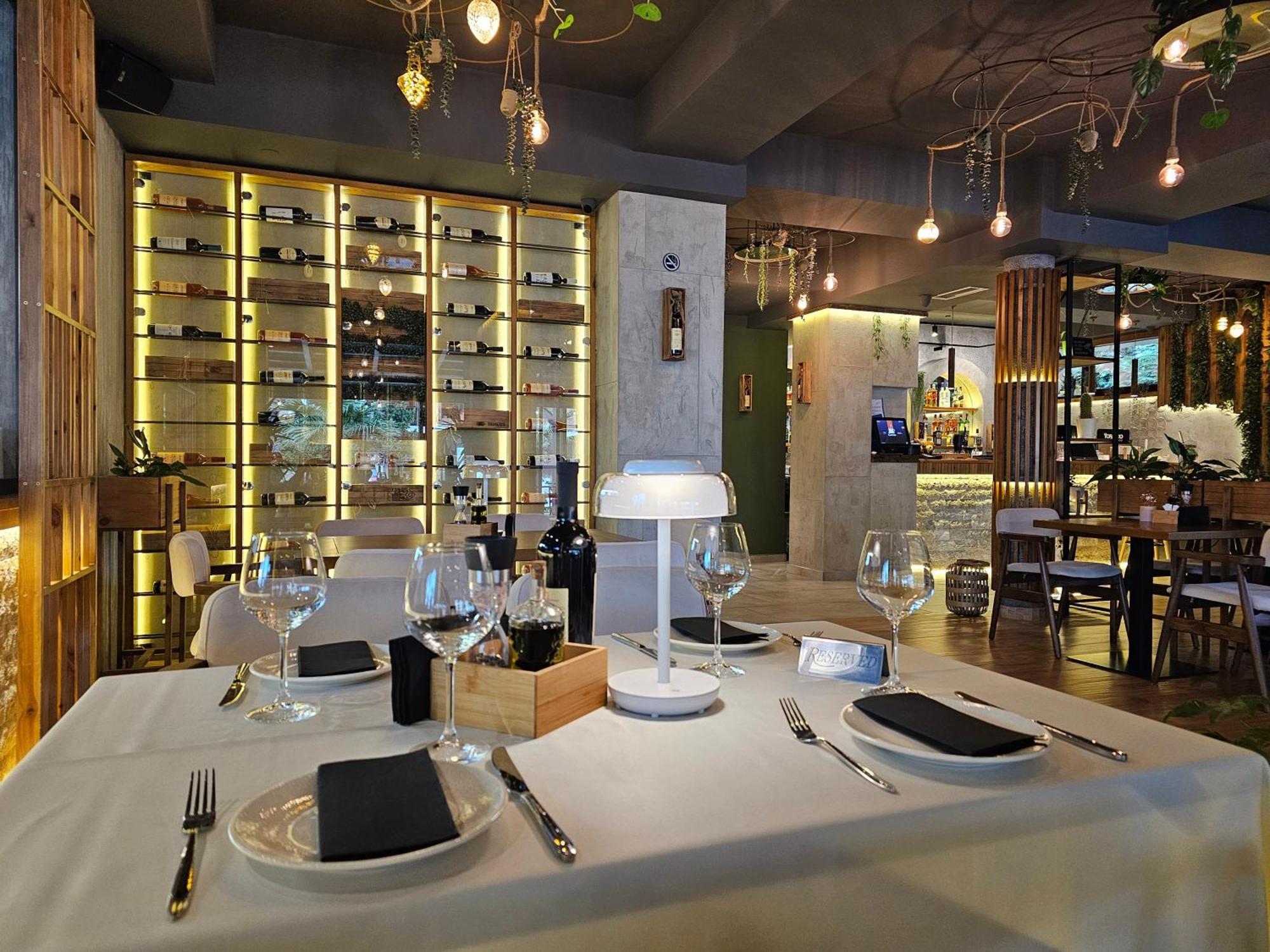 Lacasa Apartments & Restaurant 乌尔齐尼 外观 照片