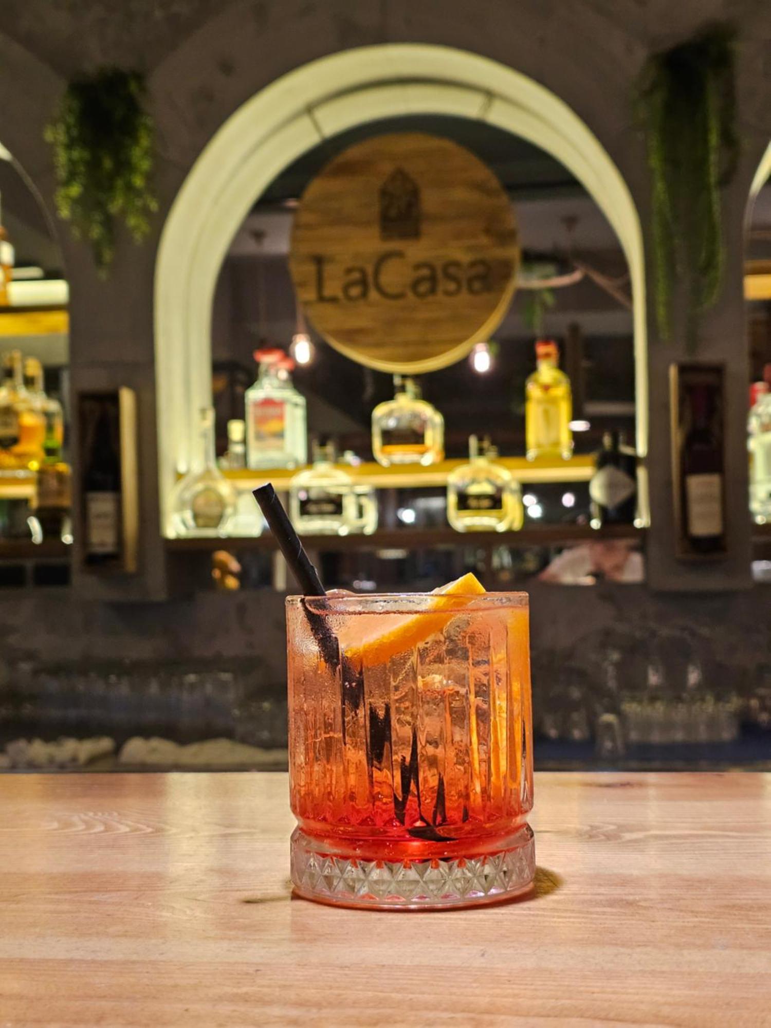 Lacasa Apartments & Restaurant 乌尔齐尼 外观 照片
